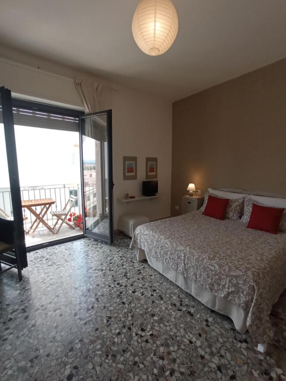 Отель Myhouse Ольбия Экстерьер фото